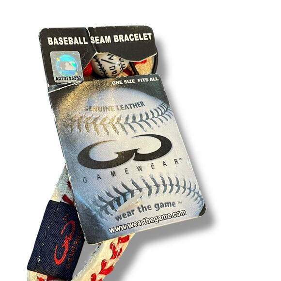 Boston Red Sox Baseball Seam Bracelet Gamewear Red Stitching Wear the Game MLB - Picture 8 of 14